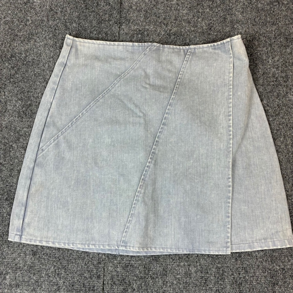 She + Sky Light Wash Denim Mini Skirt Asymmetrical Wrap Front Blue Womens Small